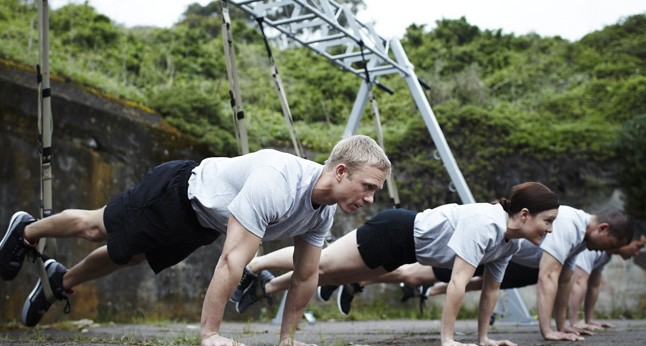 ejercicios con TRX o entrenamiento en suspension